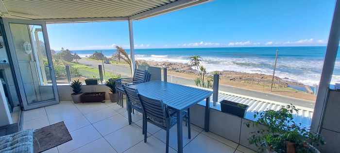 Furnished 3-bedroom apartment with ocean views and entertainer’s balcony in Uvongo Beach. For Sale.