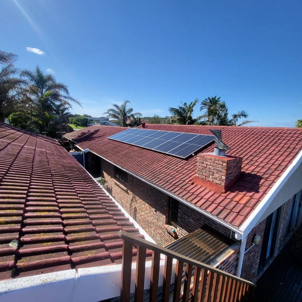 x2 Buildings - Garages and Main House