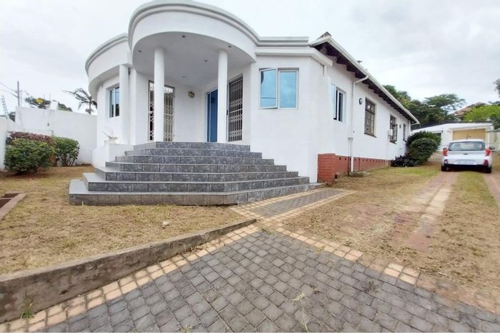 For Sale: Glenwood House with student rental potential, flatlet, and garage conversion.