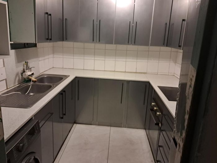 To Rent: Furnished Apartment in Sunnyside with included utilities and cleaning service.