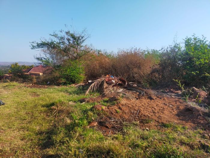 Vacant land for sale in Thohoyandou, 1000 sqm, near amenities and CBD.