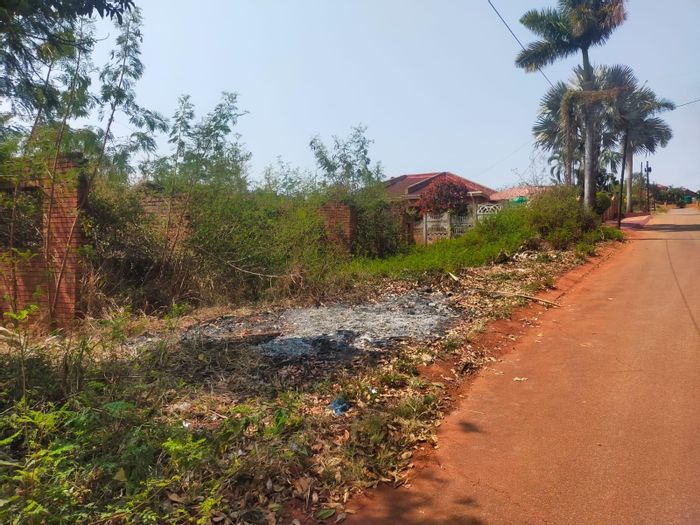 Vacant Land Residential in Thohoyandou, 1200 sqm, near CBD and amenities. For Sale.