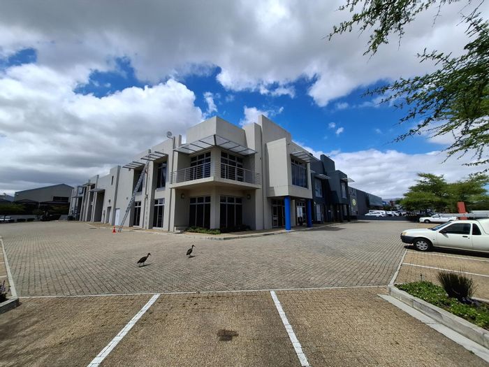 Commercial space to rent in Brooklyn: office, showroom, storage, ample parking.