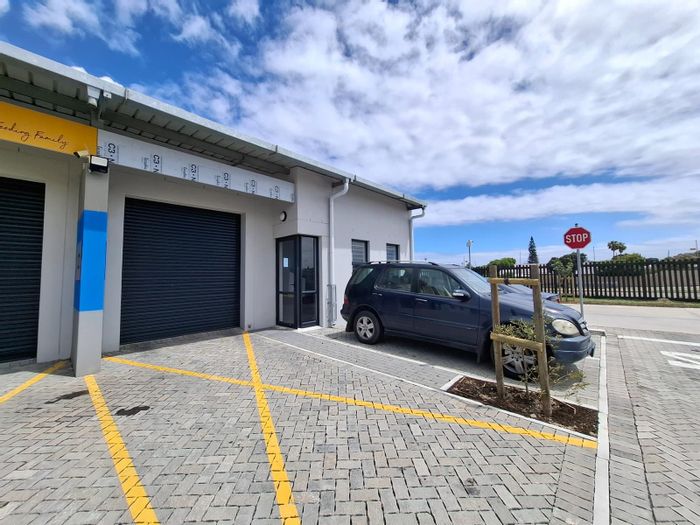 New commercial units to rent in Montague Gardens with 24-hour security access.