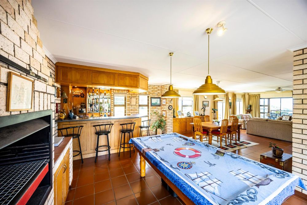 Indoor entertainment area