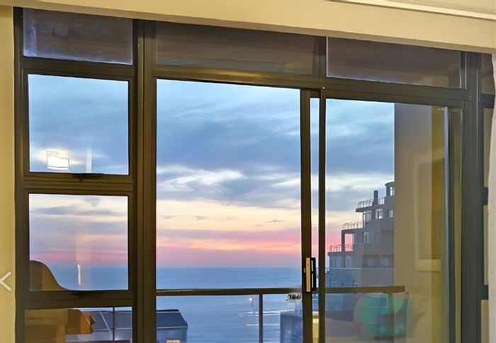 Table View Apartment For Sale: Ocean views, secure parking, ideal for Airbnb investment.