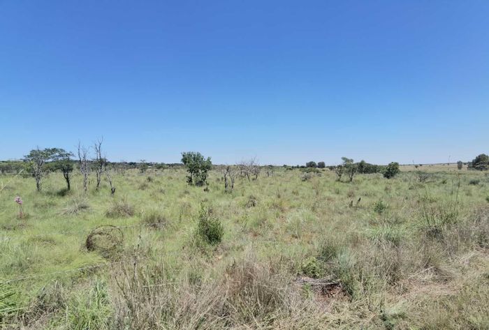 Farm For Sale in Cullinan Central: 155 hectares, river, fountains, Eskom power access.