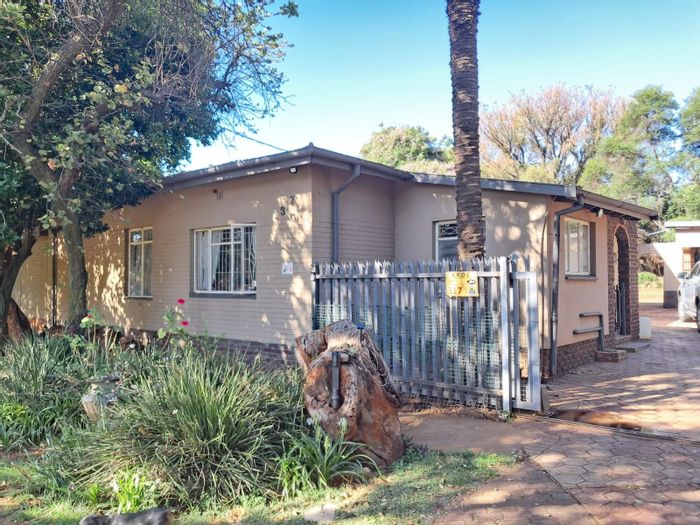 Spacious Lyttelton Manor house with flat, pool, and business rights for sale.