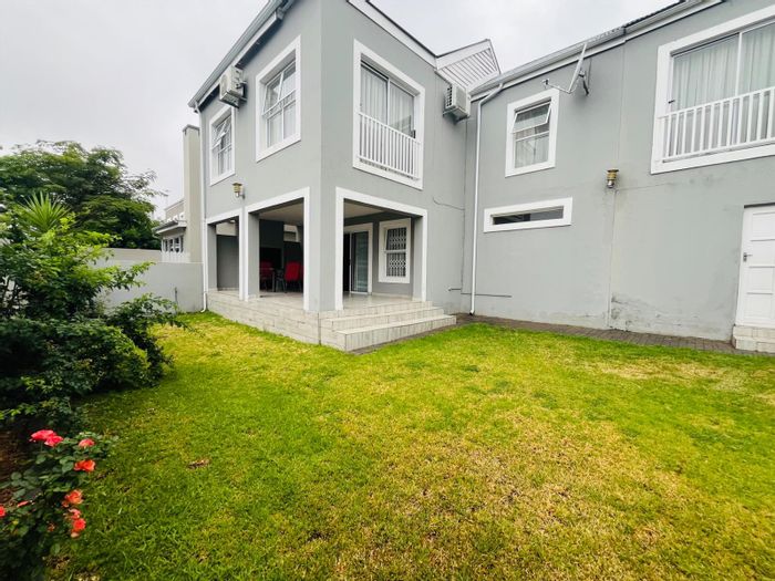 Erasmus Park House For Sale: 3 bedrooms, private patio, estate amenities, security.