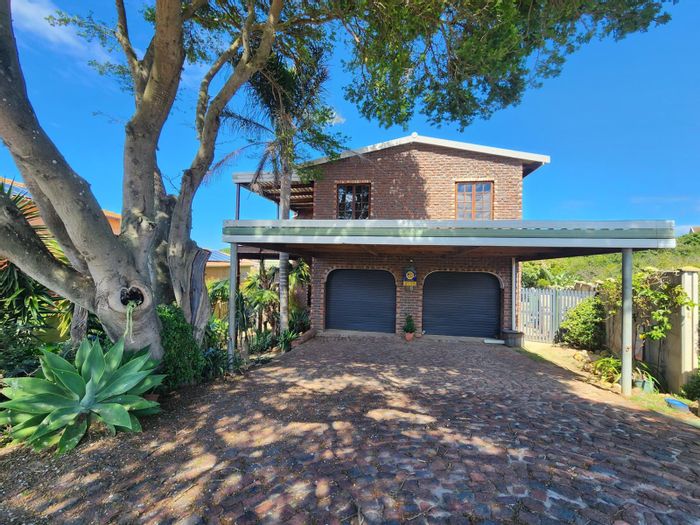 For Sale: Spacious 4-bedroom house in Noorsekloof, near greenbelt and amenities.