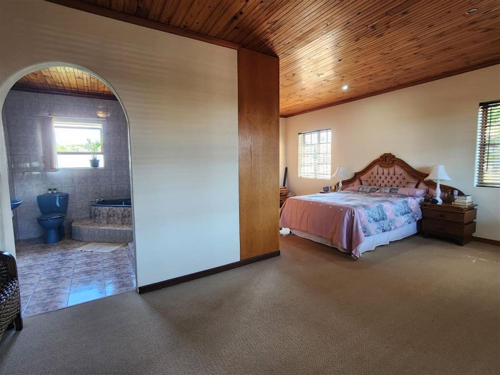 Main Bedroom to En suite