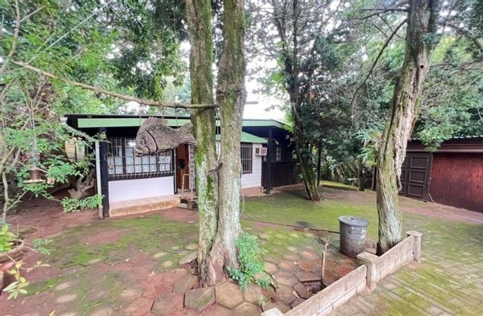 Cottage for Sale in Mtunzini Central: 3 Bedrooms, Private Pool, Gated Community.