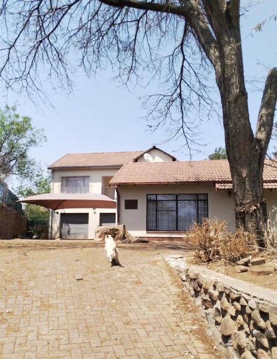 4-Bedroom House To Rent in Elandsrand with balcony, double garage, and scullery.