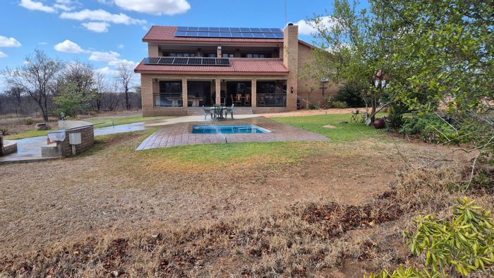 House For Sale in Mahlathini Private Game Reserve: Big 5, movie theatre, solar power.