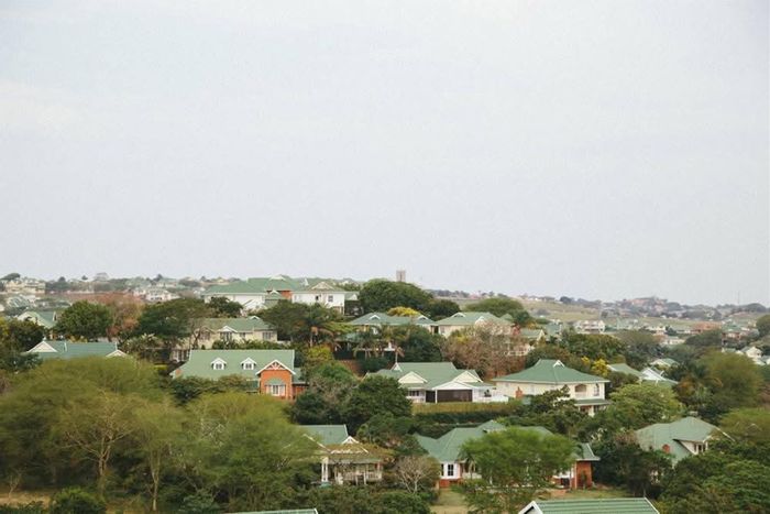 For Sale: 3-Bedroom Townhouse in Mount Edgecombe Central with pet-friendly amenities.