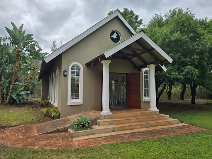 Kaapmuiden Commercial Property For Sale: Guesthouse, wedding venue, solar power, lush gardens.