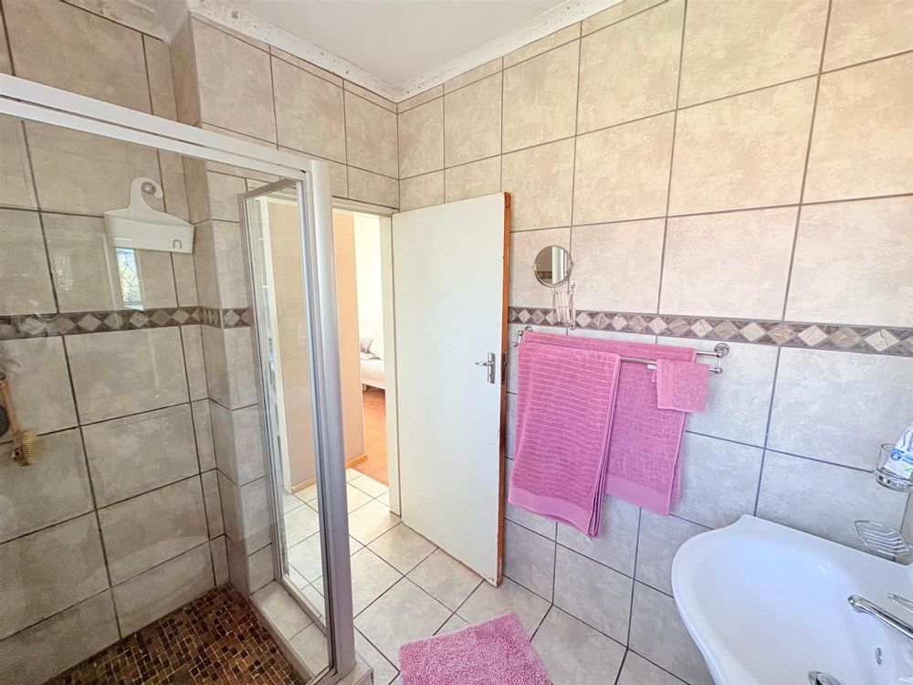 Main Bedroom En Suite