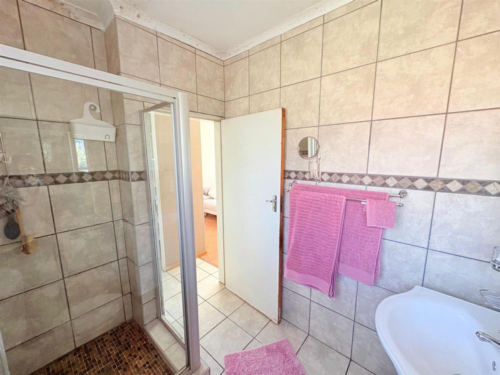 Main Bedroom En Suite