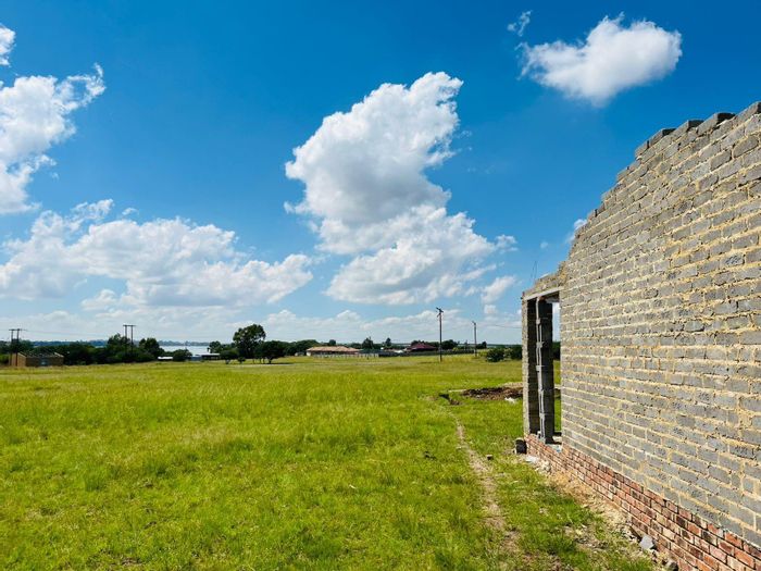 Vacant Land Residential For Sale in Oranjeville Central with Approved Building Plans.