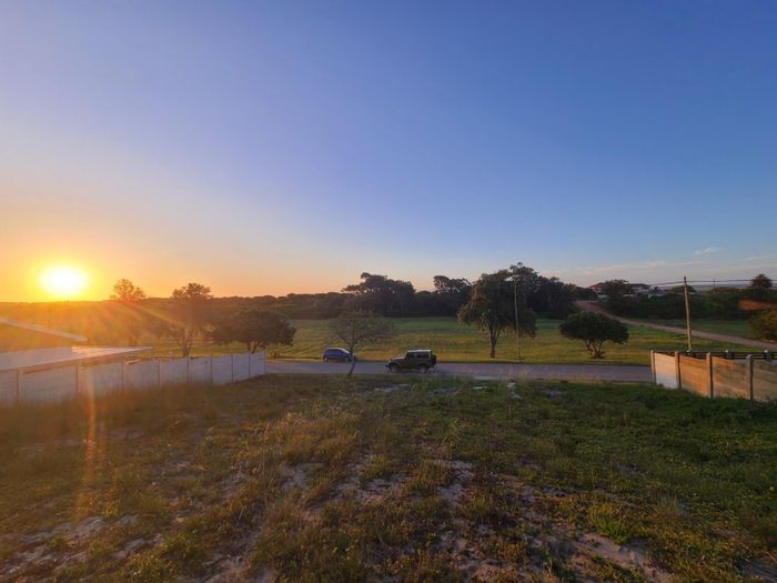 Vacant Land Residential For Sale in Paradise Beach with river access and boundary walls.