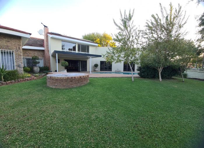 For Sale: Spacious 5-Bedroom House in Marble Hall Central with Pool and Flat.