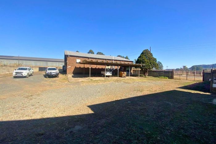 For Sale: House in Vryheid Central with dual access, security beams, and ample parking.