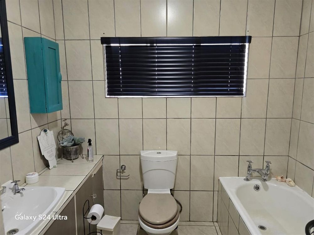 Full family bathroom