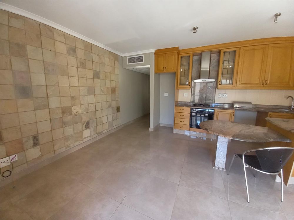 Open Plan Kitchen and Lounge