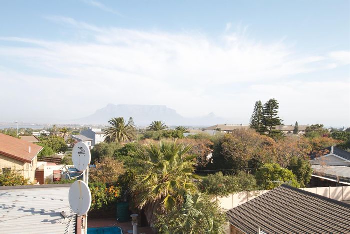 For Sale: Multi-unit house in Flamingo Vlei with rental income potential.