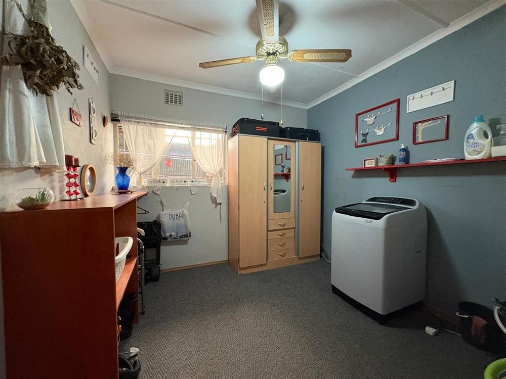 Guest bedroom outside