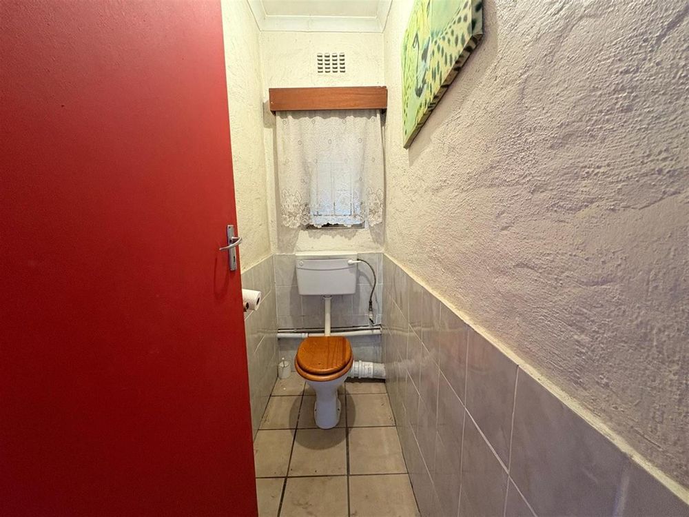 Guest toilet outside