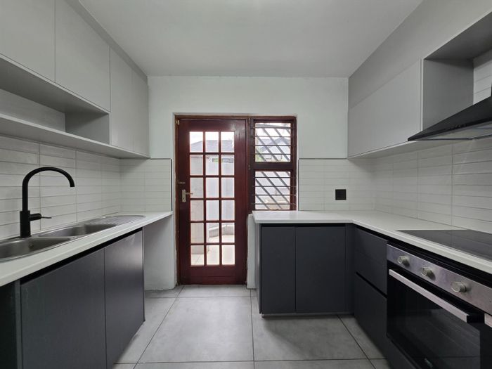 For Sale: Lakefield Townhouse with 3 beds, pool, tennis court, and security.