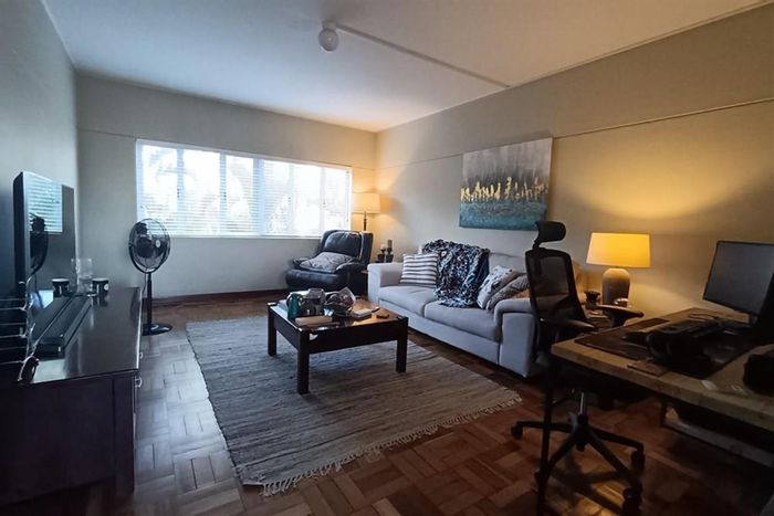 For Sale: Spacious 1-bedroom apartment in Musgrave with secure parking and amenities.