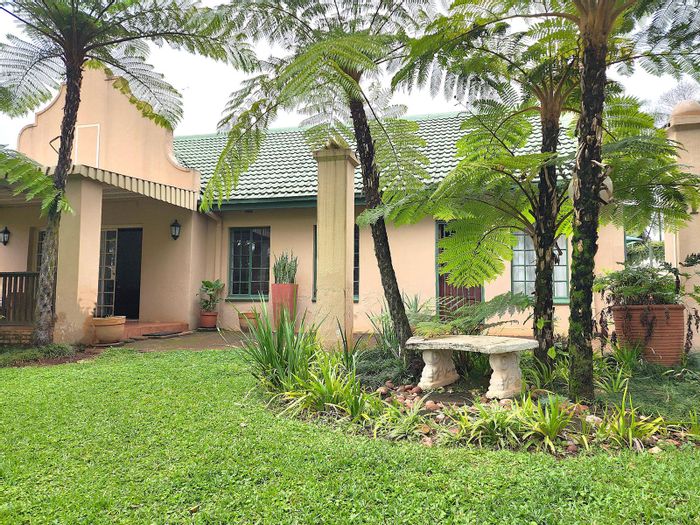 Aquapark House For Sale: 4 beds, pool, flatlet, double garage, and borehole.
