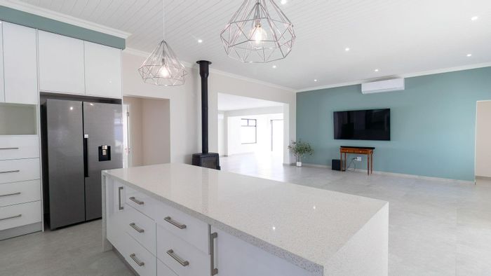 Laaiplek House For Sale: Proposed plot with 3 beds, braai room, beach access.