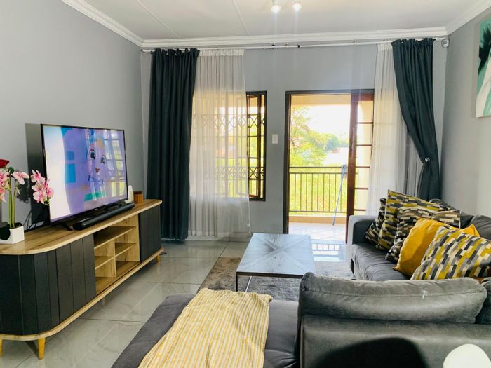 2 Bedroom Apartment For Sale in Heatherview with garage, braai area, and security.