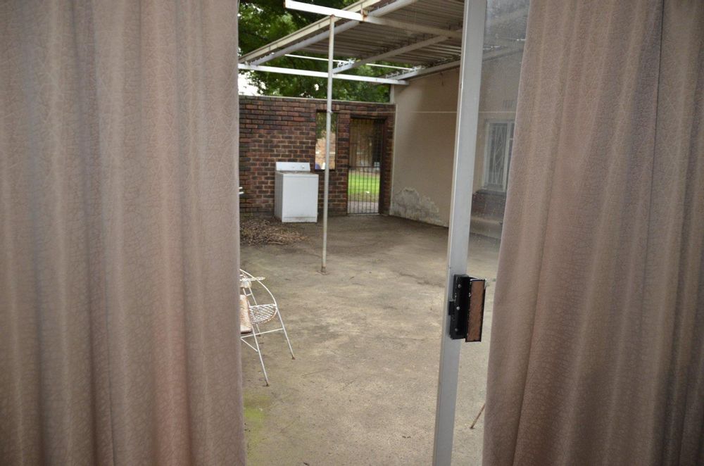 Sliding door to patio and garden