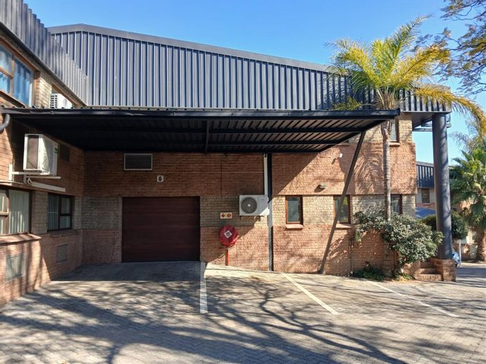 Industrial unit to rent in Halfway House with offices, parking, and security.