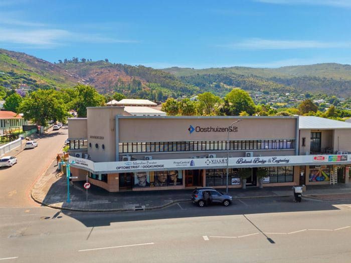 Commercial property for sale in Bertville, ideal for offices with parking.