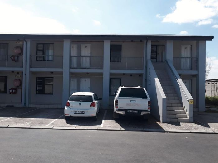 For Sale: Apartment in Kuilsrivier Industria with 2 beds, secure complex, great location.