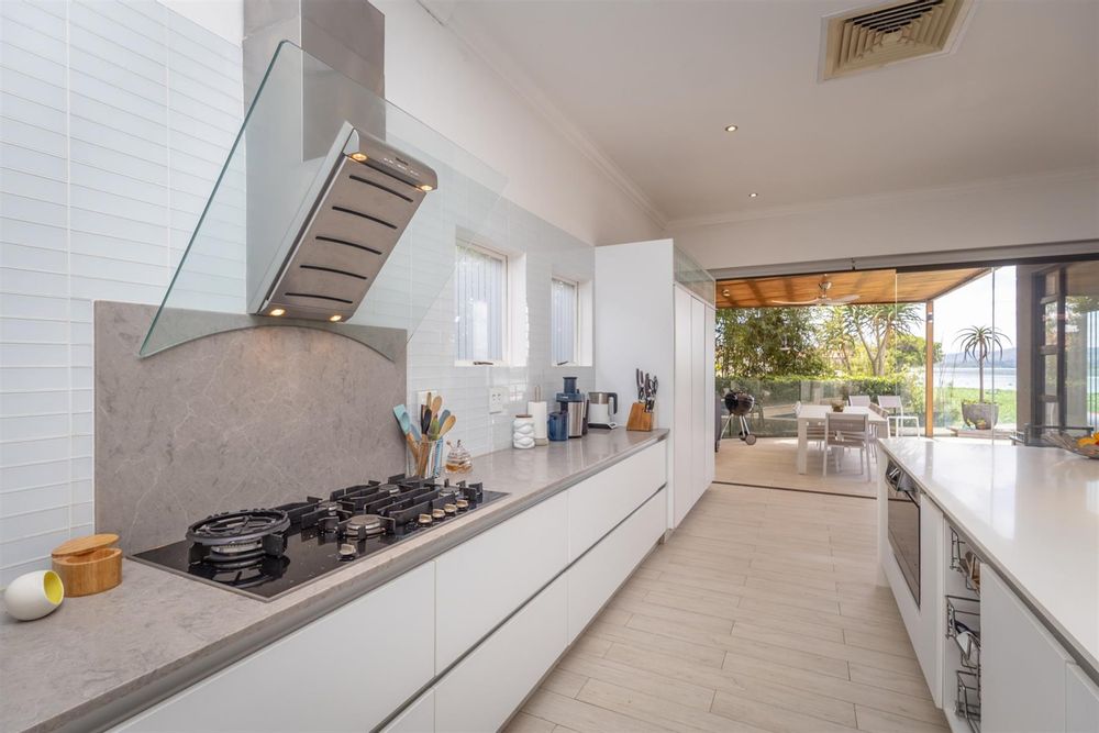 Hob and Extractor Fan