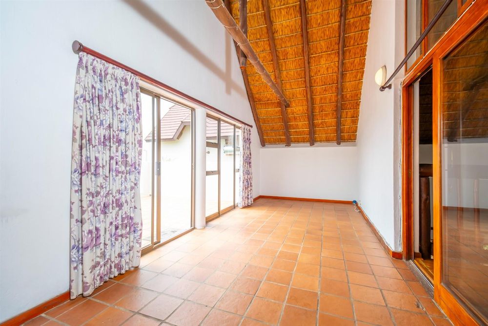 Covered entertainment room