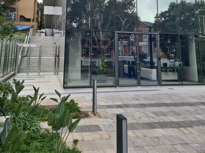 Rosebank Apartment For Sale: 1 bed, 1.5 baths, rooftop pool, gym, secure parking.