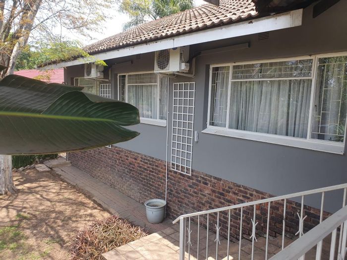 For Sale: Spacious 4-Bed House in West Acres with Pool, Garden, and Office.