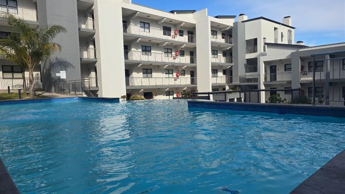 For Sale: 2-Bedroom Apartment in Olifantskop with Pool Access and Wheelchair-Friendly Design.