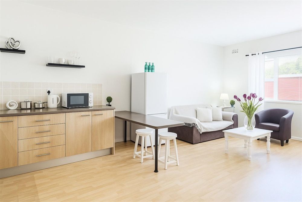 Kitchen & Living Area