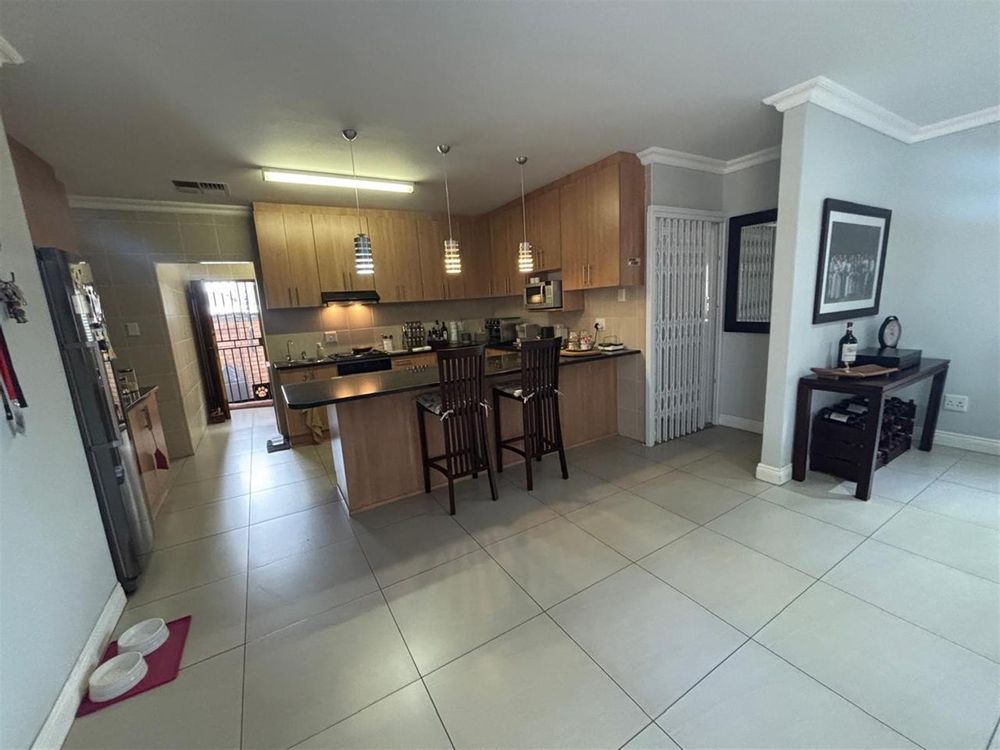 Openplan Lounge & Dining Room