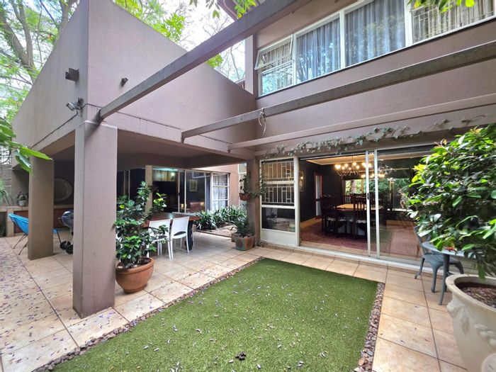 Unique Killarney townhouse for sale: expansive interiors, pool, gym, and garden.