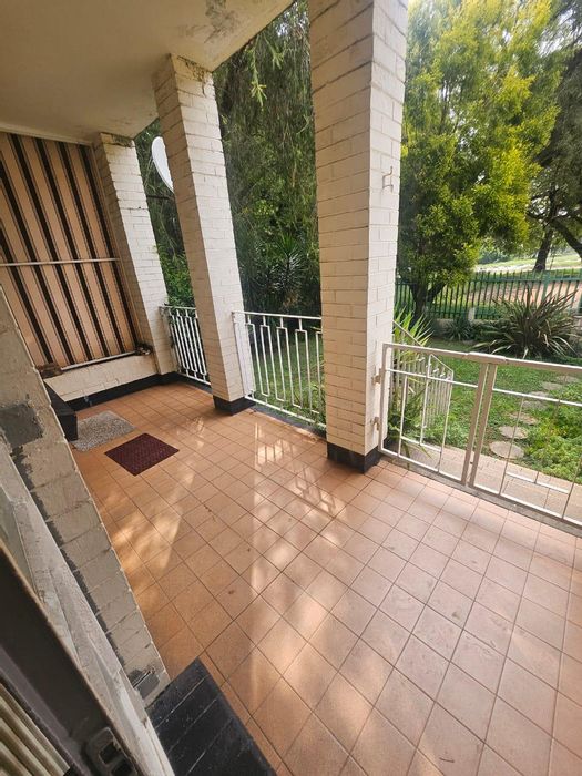 Two-bedroom apartment for sale in Three Rivers, featuring garden and garage.