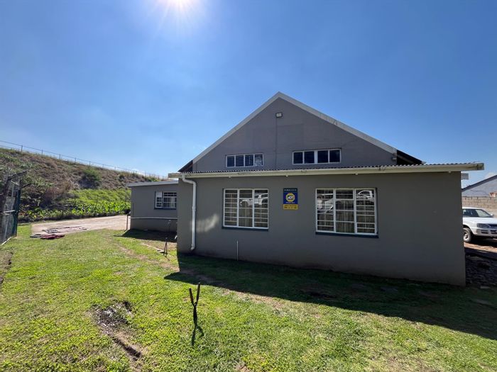 Dundee Central Commercial Property For Sale: Versatile space with workshops and flatlet.